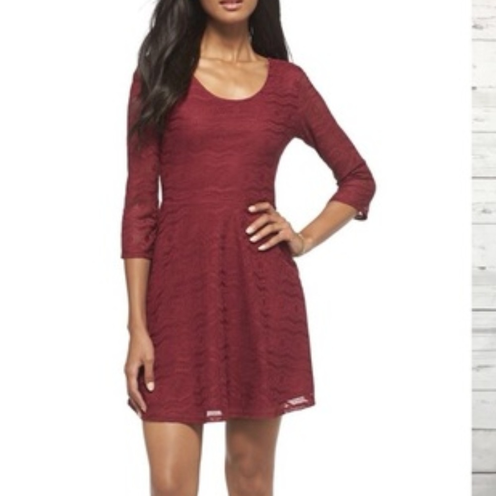 Red Lace Dress Scoop Neck Bows in Back 3/4 Sleeve